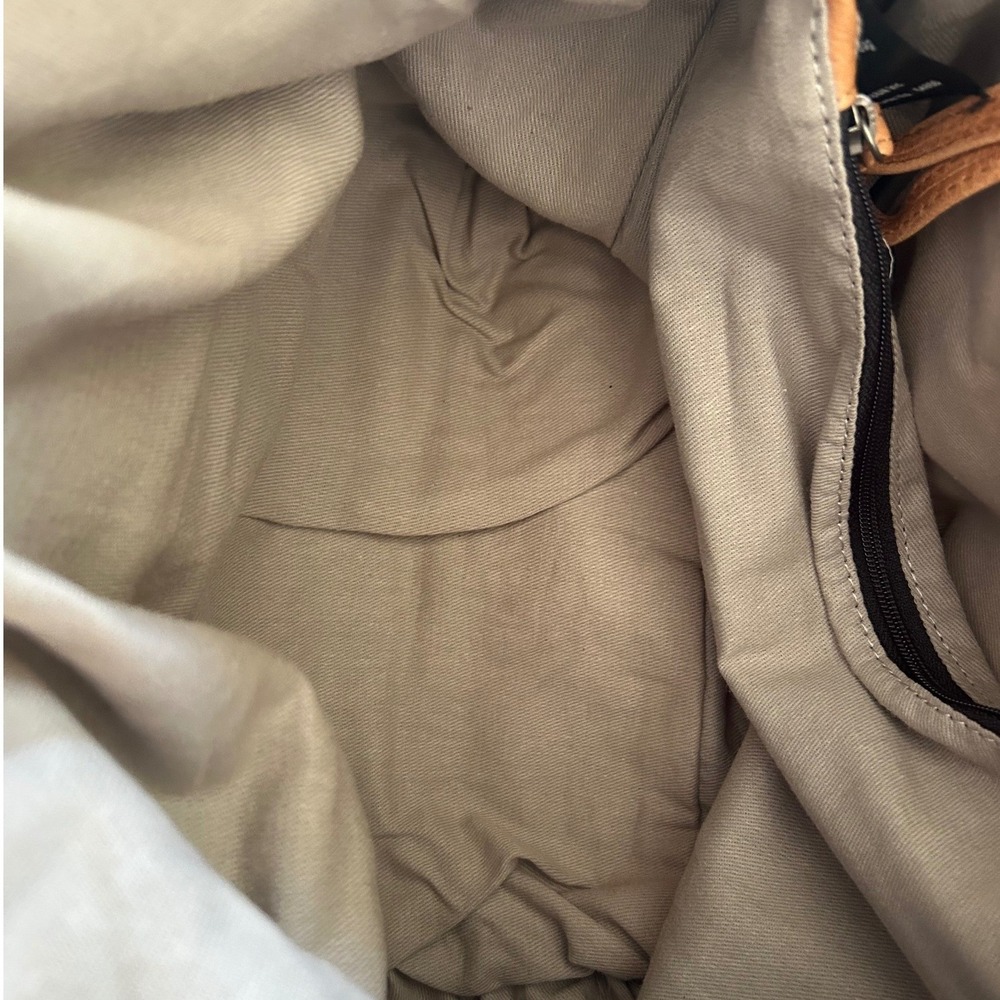 Day & Mood Hannah Leather Bag Large Hobo Crossbody Tote Pockets Utility Travel - Picture 9 of 14